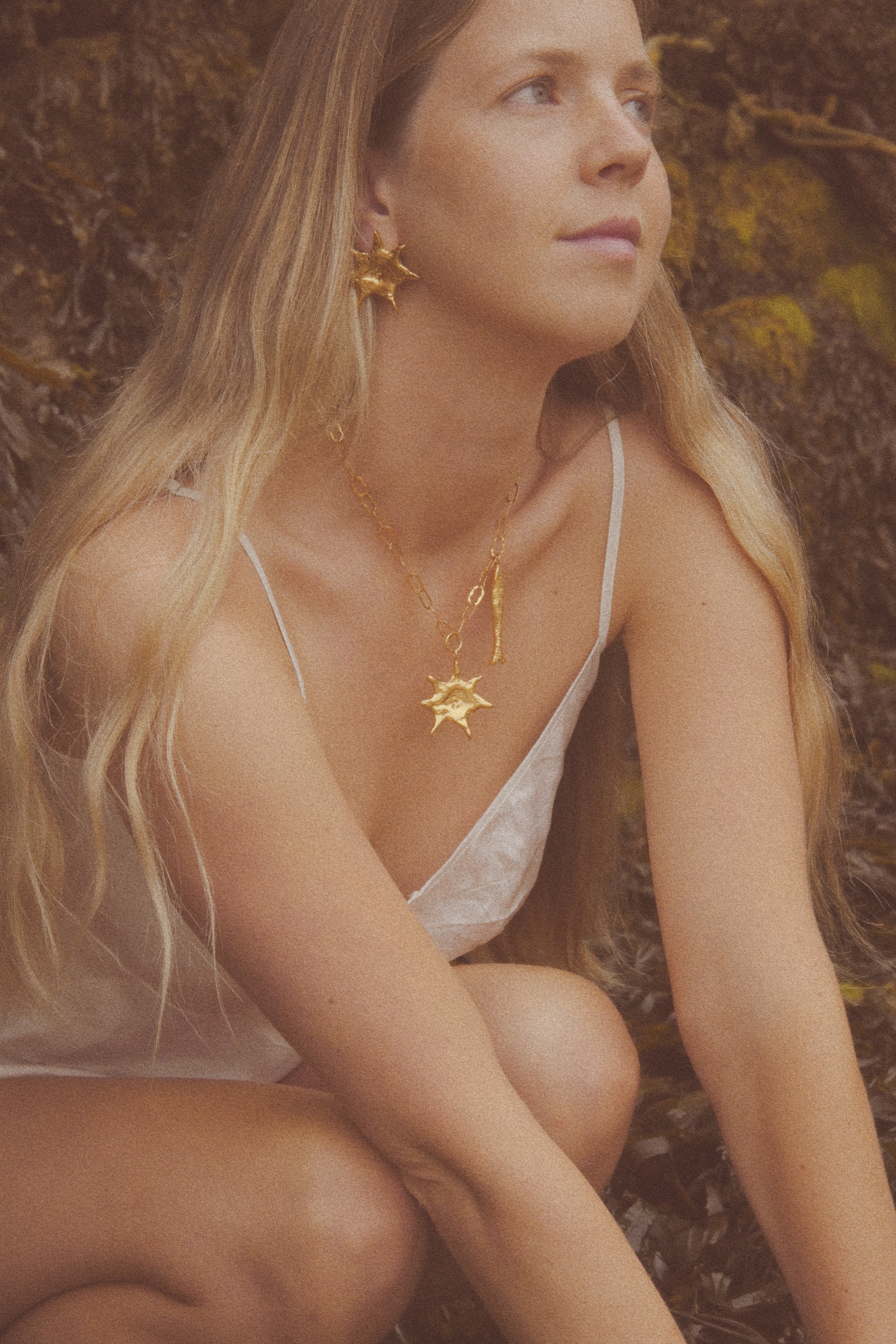 Sunny Corner Necklace