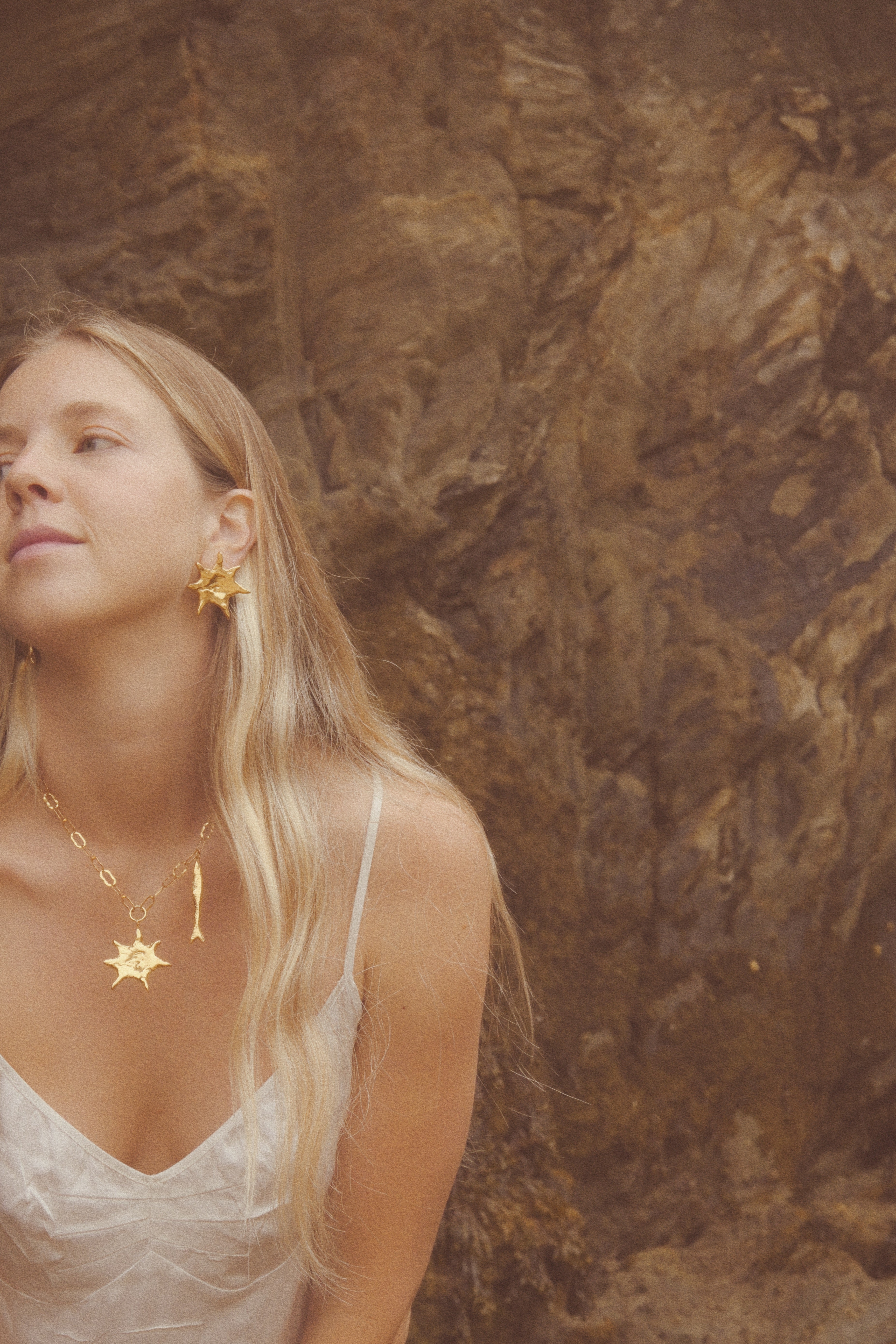 Sunny Corner Necklace