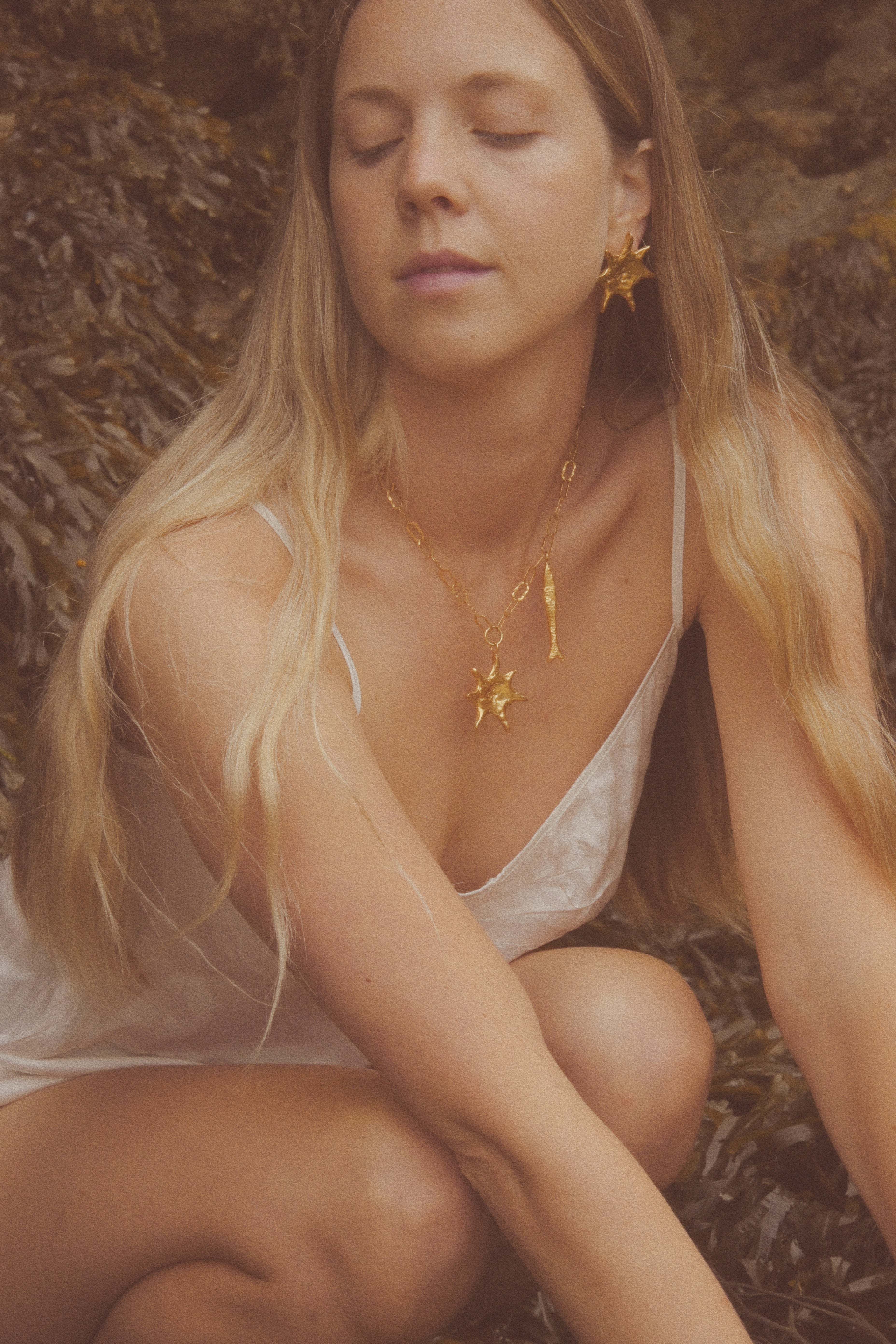 Sunny Corner Necklace